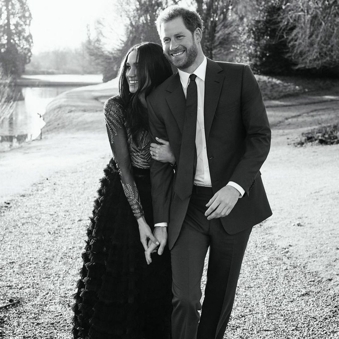 www.instagram.com/meghanmarkle_official/
